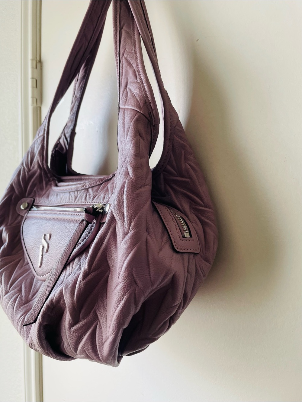 Simply Vera Vera Wang Lavender Quilted Shoulder Bag - Picture 8 of 9